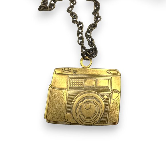 Vintage Antiqued Camera Oxidized Aged Necklace - Picture 2 of 3